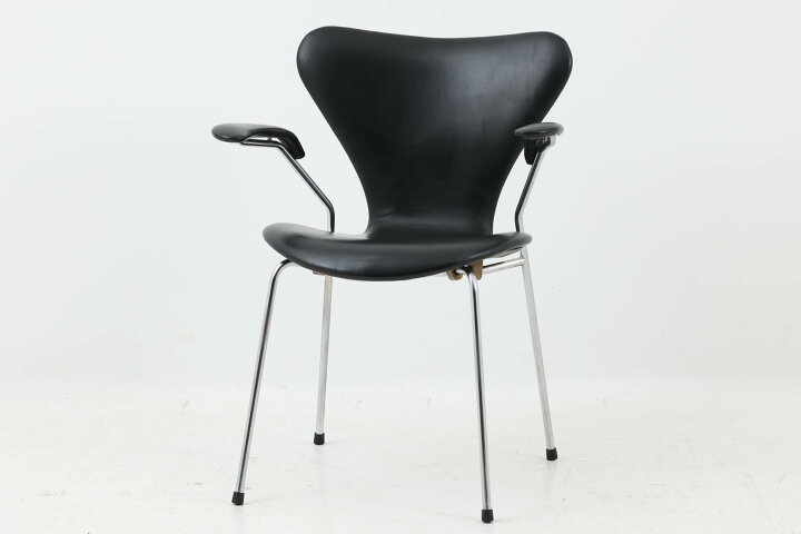 楽天市場】Fritz Hansen(フリッツ・ハンセン) セブンチェア アーム付き 