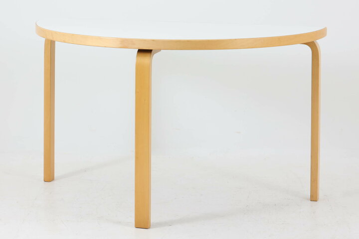 楽天市場】Alvar Aalto(アルヴァ・アアルト) 95 半円テーブル  