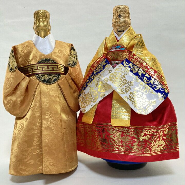 楽天市場】韓国チョゴリ ワイン ボトルケース婚礼花嫁ペア 黄色botolcase-22-s【ギフト】【お土産】【婚礼用品】【結婚式 飾り】【かわいい】クリスマス パーティー ワイン ボトル シャンパン ペア セット 韓国雑貨 チマチョゴリ パジチョゴリ 韓服 年末年始 食事 正月 ...