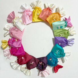 韓国雑貨 韓国伝統刺繍入り巾着ポーチ 中サイズ かわいいデザインでギフトや韓国お土産に最適 プチプレゼントやお裾分けにも おすすめ 【ネコポス対応品】