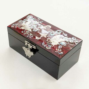 螺鈿細工 宝石箱 小物入れ 赤に螺鈿の上品な輝き 蝶の 韓国伝統工芸 高級インテリア ギフト・贈り物にも最適■komonoire-47-s【宝石箱】【ジュエリーボックス】【高級】【アクセサリーボック