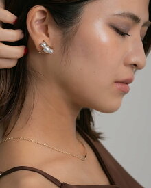 【P5倍×MAX2,000円OFFクーポン配布中】イヤリング パール 金属アレルギー対応 3連 Silver925 シルバー925 8mm 6mm ネジ式 カーブ 18KGP 18金メッキ 金属アレルギー 金アレ対応 ニッケルフリー 大人 上品 華やか