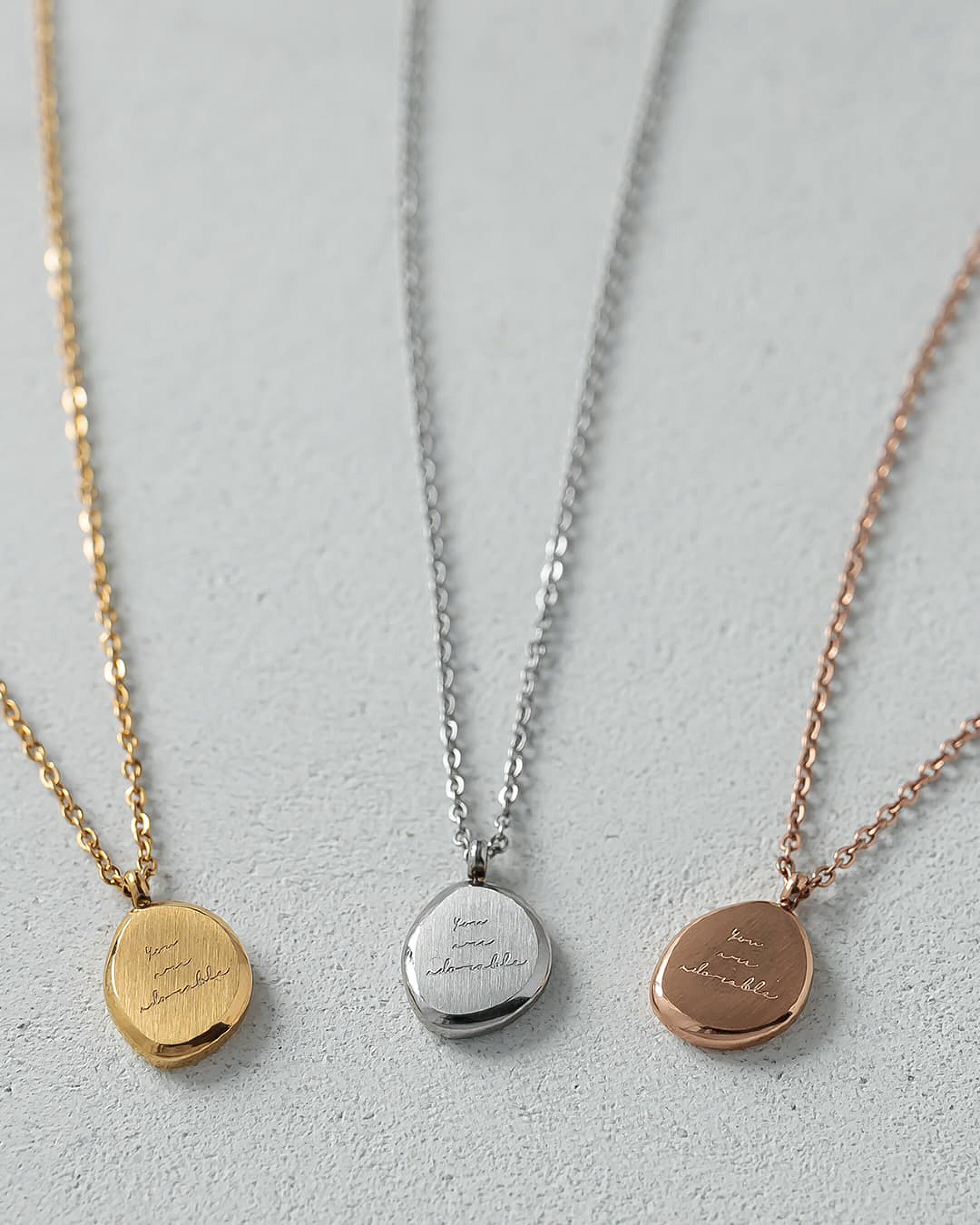 【18K】シンプルラウンドチタンネックレス