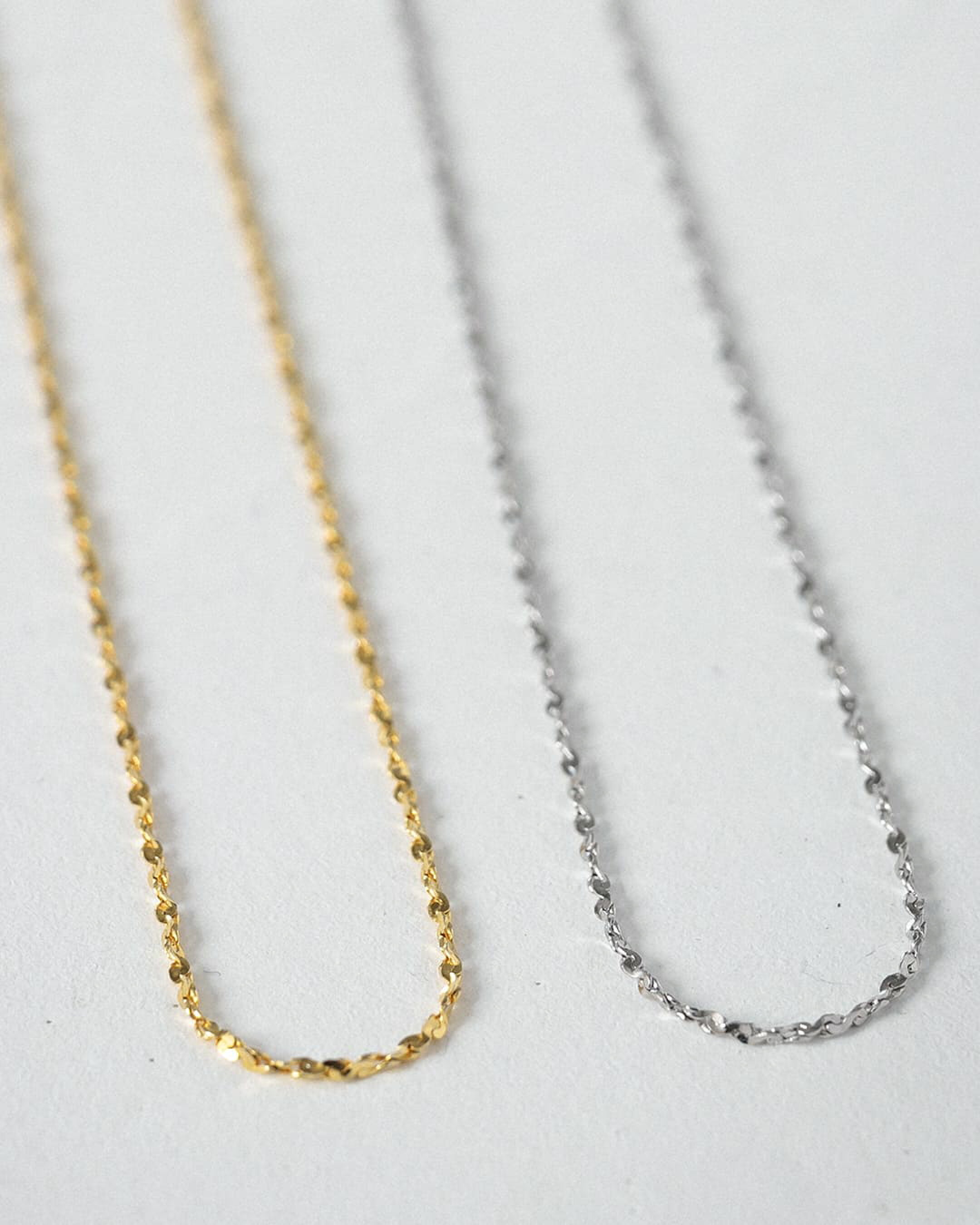 【316L/18KGP】ノットモチーフマチネネックレス