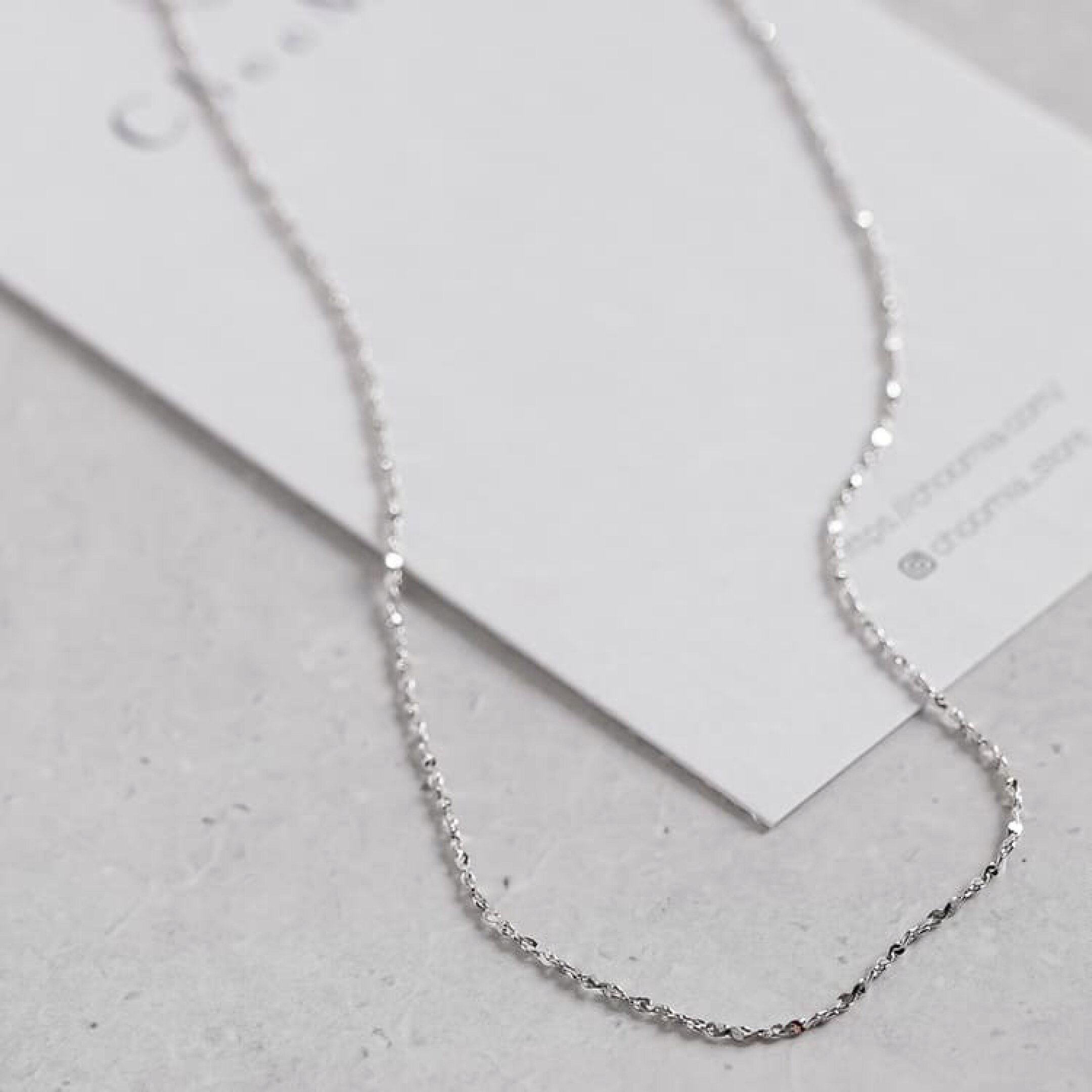 【316L/18KGP】ノットモチーフマチネネックレス