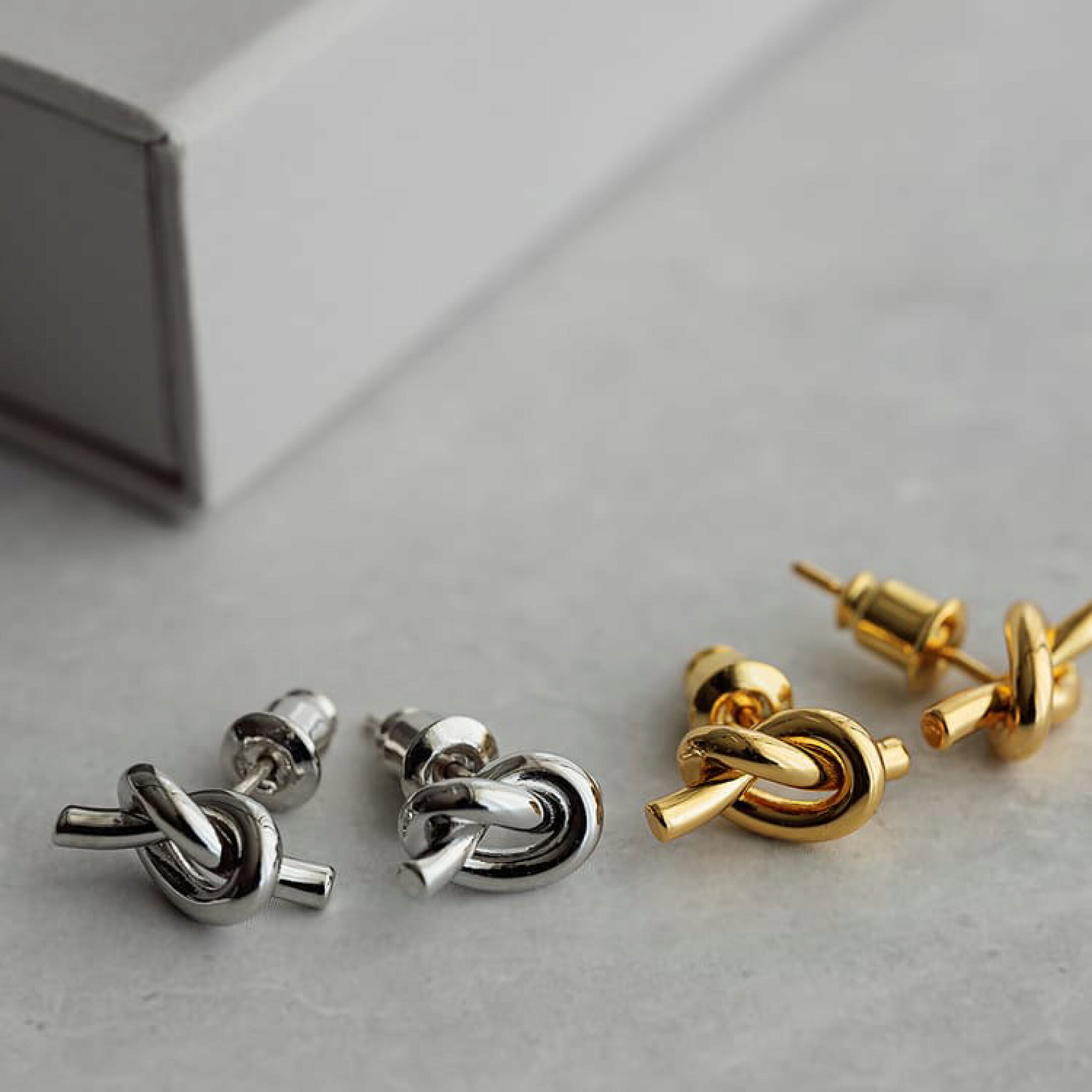 【S925】ノットデザインミニピアス