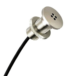 A[J[Q[ AKG C562 CM {^^}CNz