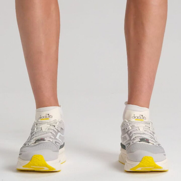 楽天市場】【SALE開催中 53%OFFで14900円】 【MEN/WOMEN】 Diadora  