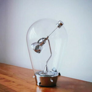 �y�^�b�`�����\�z�f�U�C�i�[�������� �N���G�C�e�B�uLED�f�X�N���C�g �Ǐ��p�X�^���h���C�g �Q��&�I�t�B�X�p�y�����@�\/USB�[�d�Ή��z