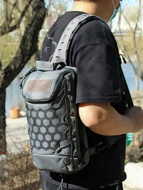 ファッション アウトドア バッグ ボディーバッグ ウエストポーチ カジュアル 旅行 ハイキング 小型 シンプル ショルダーバック 屋外 リュック メッセンジャーバッグ 紳士 男性 鞄 多機能 メンズ
