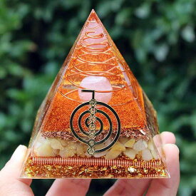 ピラミッド 置物 装飾品 インテリア 水晶玉 水晶 砂利 家庭用 樹脂 オフィスデスク 装飾