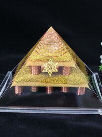 ピラミッド 置物 装飾品 インテリア クリスタル タウン ハウス ホーム オフィス 車 ギフト 装飾