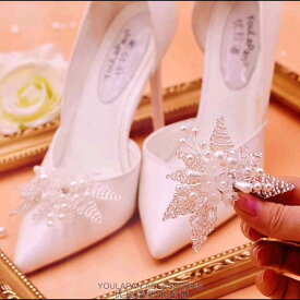 花嫁 ウェディング 靴 クリップ パール クリスタル ビーズ 靴 バックル ハイヒール 花 装飾 取り外し可能 イメチェン イメージチェンジ エレガント