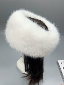ファッション 帽子 キャップ ハット ニット 小物 衣料品 暖かい 厚手 耳 保護 防寒性 雑貨 女性 装飾 冬 屋外
