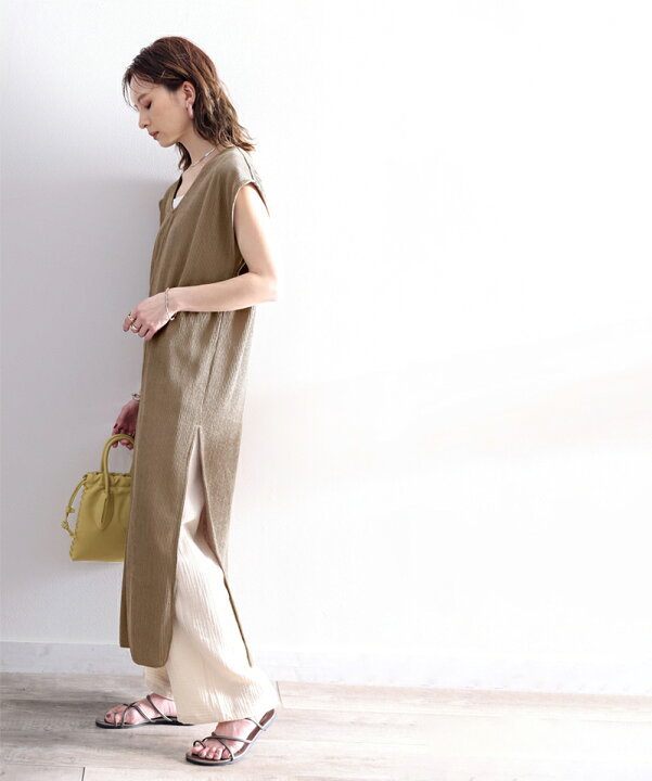 楽天市場 送料無料 レディース ワンピース ロング きれいめ トップス 着痩せ ノースリーブ 大きいサイズ 小さいサイズ ハイブリット サイドスリット Vネック ランダムクレープ 吸水速乾 Uvカット セットアップ モカ ベージュ 黒 S M L Xl 春 夏 22ss クラシカルエルフ