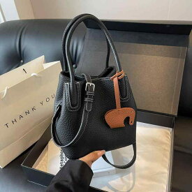 バッグ レディース ショルダーバッグ 水桶型 高級感 普段使い 手提げ 鞄 春夏 秋冬 黒 白 ブラウン コーヒー色 ワインレッド ブルー