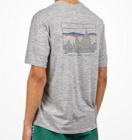 パタゴニア メンズ キャプリーン クール デイリー グラフィック シャツ ( 73 Skyline: Feather Grey ) | PATAGONIA Cap Cool Daily Graphic Shirt