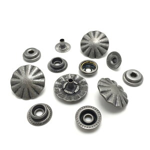 �{�^�� ���f�B�[�X �^�J�� �l�� �X�i�b�v�{�^�� �A���e�B�[�N�V���o�[ ���U�[�W���P�b�g �R�[�g �p�[�c(x1000)