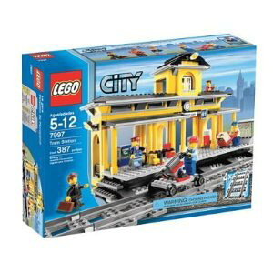 LEGO 7997�@Train Station �i�g���C���@�X�e�[�V�����j