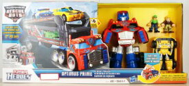 Deluxe Set Transformers Rescue Bots Optimus Prime with Trailer and Bumblebee and 2 human figures　Hasbro　トランスフォーマー