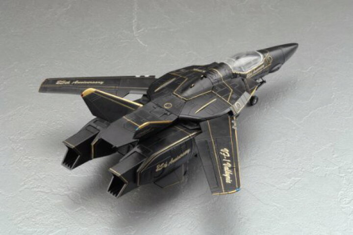 楽天市場】超時空要塞マクロス 1/48 完全変形版 VF-1S 25周年記念 