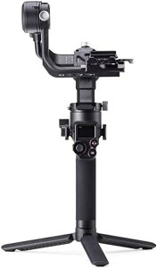 �������K�i DGP 2021��� DJI RSC 2 Pro Combo�X�^�r���C�U�[ 3���W���o�� �܂肽���ݐ݌v 1�C���`OLED�X�N���[�� �쓮����14���ԋ}���[�d�o�b�e���[ �ύڗ�(�����l)3 kg �c�ʒu�B�e�ɁA�����ɐ؂�ւ�