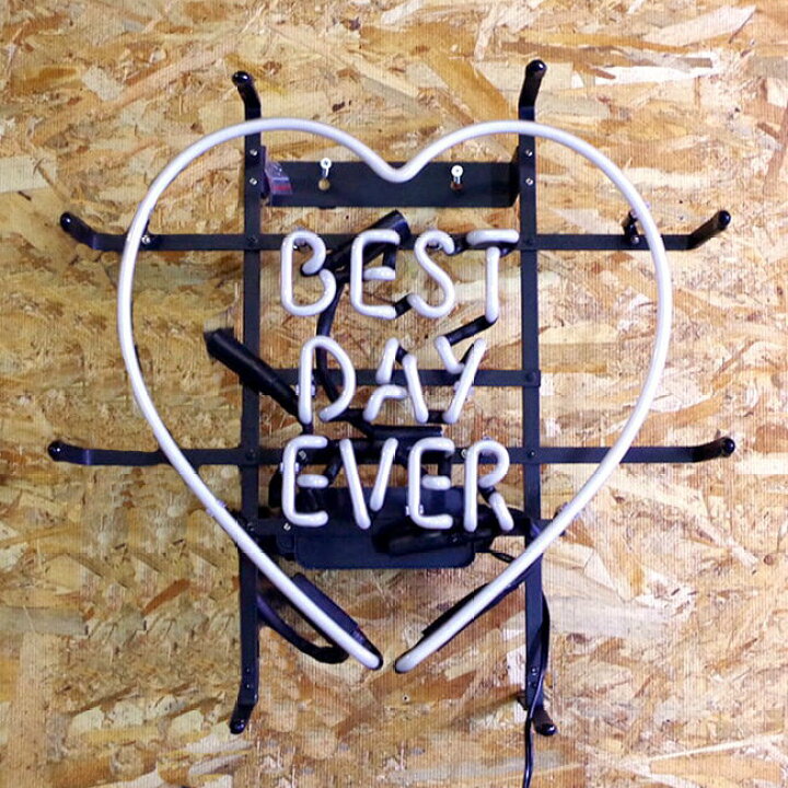 楽天市場】ネオンサイン / BEST DAY EVER ピンクのハート型 インテリア 