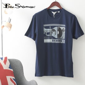 Ben Sherman ベンシャーマン メンズ Tシャツ スプライスドミュージックプリント ネイビー 音楽 楽器 オーガニックコットン 半袖 レギュラーフィット クルーネック ギフト トラッド
