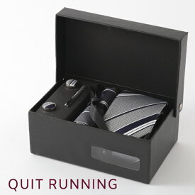 英国ブランドメンズギフト4点フルセット Quit Running シルバー ネイビー ストライプ ネクタイ ポケットチーフ タイクリップ カフス ステンレス ネクタイピン クイトランニング ギフト 祝い 卒業式 スーツ フォーマル ホワイトデー トラッド