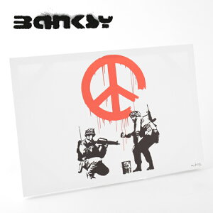 BANKSY CANVAS ART キャンバス アートファブリックパネル "Soldiers Painting Peace" 60cm × 40cm バンクシー ピース 平和 兵士 ギフト