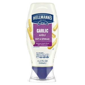 �w���}���Y �K�[���b�N �A�C�I�� �f�B�b�v���X�v���b�h 340mL �X�N�C�[�Y�{�g�� Hellmann's Garlic Aioli Dip & Spread Condiments Dipping Sauce, 11.5 fl oz Squeeze Bottle �y�����񂹏��i�z