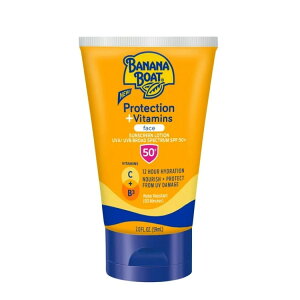 �o�i�i�{�[�g �T���v���e�N�V�����{�r�^�~�� �t�F�C�X�p���Ă��~�߃��[�V���� SPF50 59ml Banana Boat Sun Protection + Vitamins Face Sunscreen Lotion SPF 50, 2 fl oz �y�����񂹏��i�z