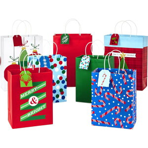 yő1000~OFFN[|zz[}[N NX}X A\[g MtgobO Mtg^Ot 7 Hallmark Christmas Assorted Gift Bag Bundle with Mix-n-Match Gift Tags (Pack of 7y񂹏izy킹