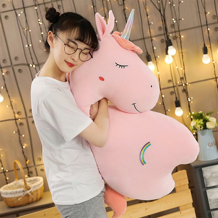 楽天市場 ぬいぐるみ ユニコーン 特大 大きい 抱き枕 抱きまくら まくら かわいい 動物 柔らかい フワフワ 手触り 女の子 癒し系 クッション お誕生日 クリスマス ギフト 贈り物 子供 ピンク ホワイト 100cm Keiwa 楽天市場 ぬいぐるみ ユニコーン 特大 大きい 抱き枕 抱きまくら まくら かわいい 動物 柔らかい フワフワ 手触り 女の子 癒し系 クッション お誕生日 クリスマス ギフト 贈り物 子供 ピンク ホワイト 100cm Keiwa