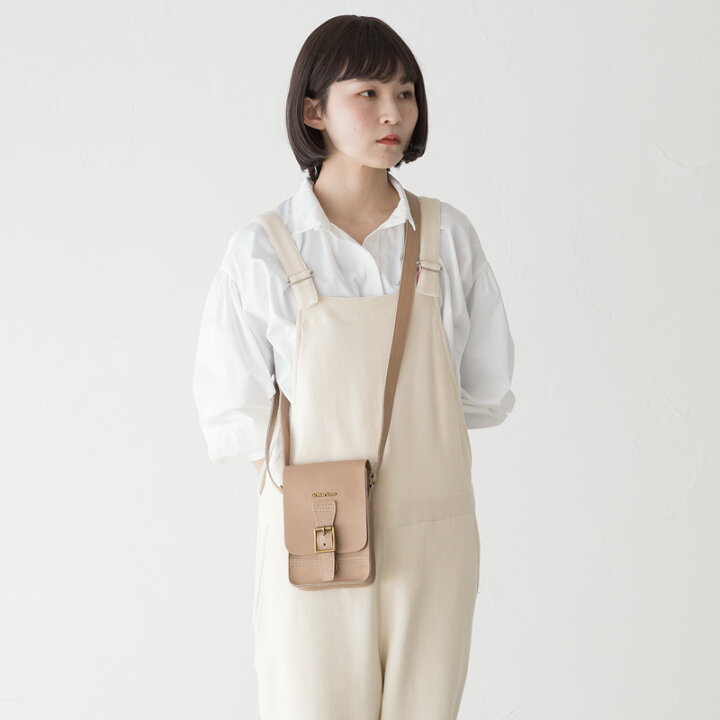 楽天市場】ドクターマーチン リポーター バッグ AD068250 CARRARA  