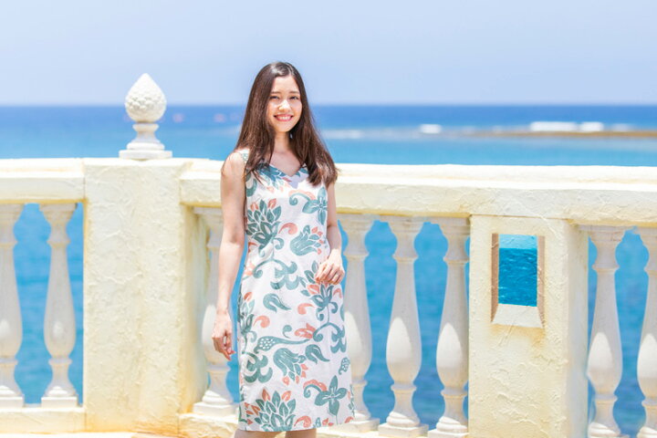 楽天市場 かりゆしウェア ワンピース 結婚式 レディース Popping Flower ポッピングフラワー ココナッツジュース リゾートワンピース 沖縄生産 サマードレス サマーワンピ 沖縄結婚式にアロハシャツ メール便利用で送料無料 お揃い ペアルック 男女 リンクコーデ 親子