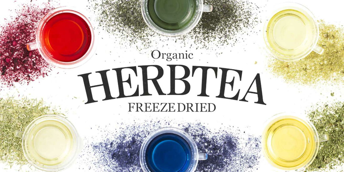 色鮮やかな有機栽培ハーブティー