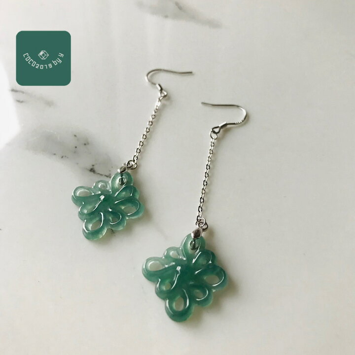 楽天市場】グアテマラ産 翡翠 ヒスイ 希少 ピアス グリーン 結び 職人  