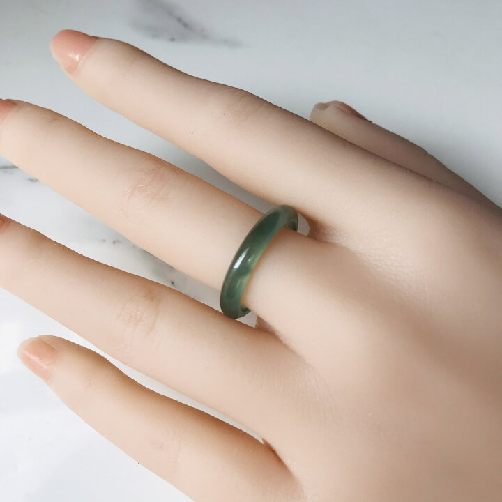 楽天市場】グアテマラ産 翡翠 ヒスイ jade くりぬき リング 天然石
