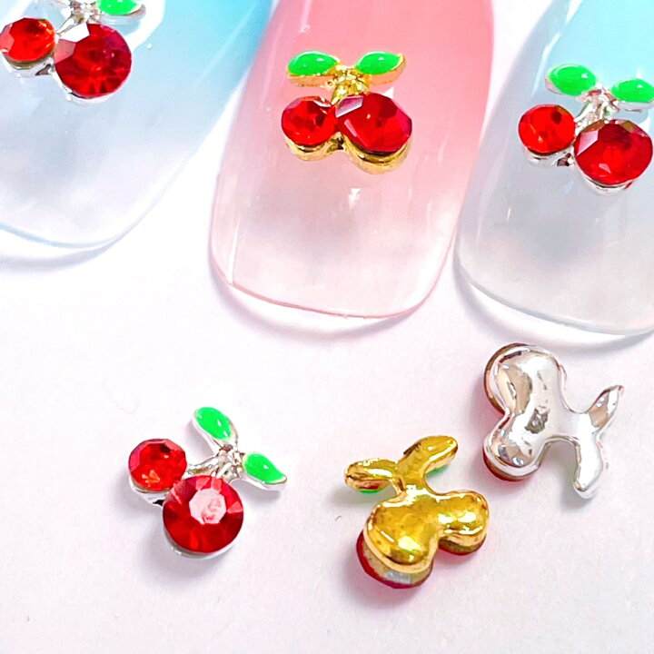 ○日本正規品○ 花模様の赤いキャンディハートとレインチェコとABスワロフスキーのイヤリング