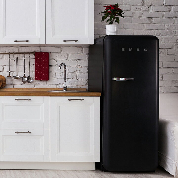 楽天市場】（日本正規販売店）【配送・設置費込】SMEG 冷蔵庫 270L 