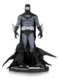 【中古】DC Collectibles Batman Black & White: Batman by Jae Lee Statue