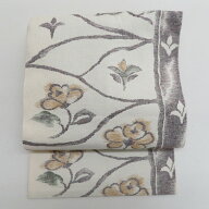 名古屋帯 八寸帯 オフホワイトx茶色x辛子色x緑色 植物文様 六通柄 正絹 カジュアル 仕立て上がり 着物帯 …