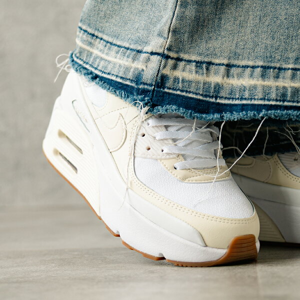 NIKE ナイキ ウィメンズ エアマックス スニーカー W AIR MAX 90 LV8 White/Sail ( 白 ホワイト ベージュ かわいい おしゃれ 厚底 レディース FD4328-111 )