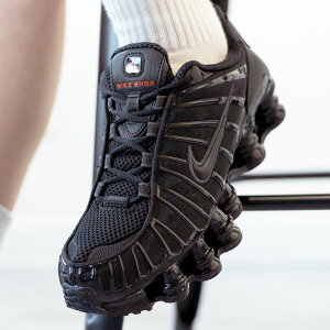 NIKE �i�C�L �E�B�����Y �V���b�N�X �X�j�[�J�[ W SHOX TL Black and Max Orange ( �� �u���b�N �����Y ���f�B�[�X �E�B�����Y AR3566-002 )