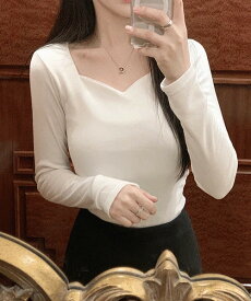 コニハートネック裏起毛Tシャツ 長袖 Tシャツ レディース｜韓国 secon'de secon｜コーディブック