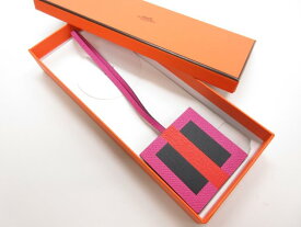 超美品 【エルメス HERMES】レトルオカレ イニシャルロゴ レザー バッグチャーム (レディース) 濃いめのピンク系 仏製 ■7ME6830■　【中古】