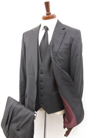 美品【ヒューゴボス HUGO BOSS】シングル2ボタン 3ピーススーツ (メンズ) size44相当 ブラック系 チェック風織柄 □33RMS9711□　【中古】