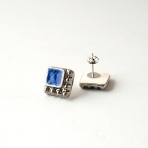 ピアス 七窯社 レトロ 美濃焼 陶芸作家 駒井香文 やきもの 陶器 陶磁器 タイル アクセサリー ハンドメイド 貫入 金彩 キラキラ ゴールド シルバー ターコイズ ブルー 上品 高見え 日本製 シン