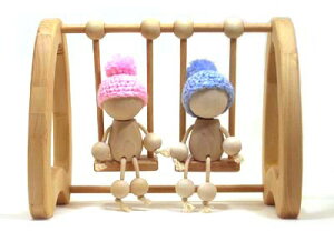 国産木のおもちゃ 【HUG HUG】 はぐはぐ ポッツの仲良しブランコとポッツ2体のセット